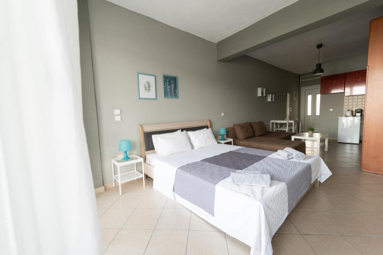 Glykanisos Mini Suites Néa Péramos Buitenkant foto