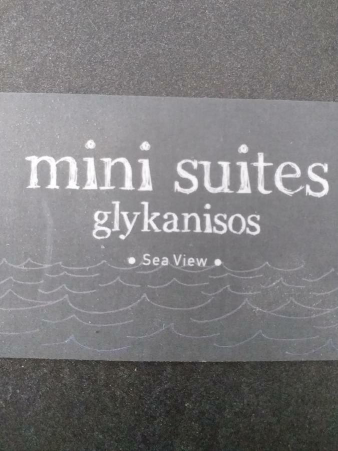 Glykanisos Mini Suites Néa Péramos Buitenkant foto
